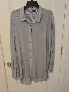 Relaxed Fit Striped Button-Down Shirt/tunic SMOKE FREE HOME